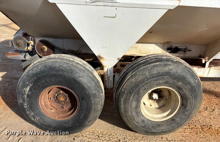 image for item FG0087 Dempster Clipper-200S spreader