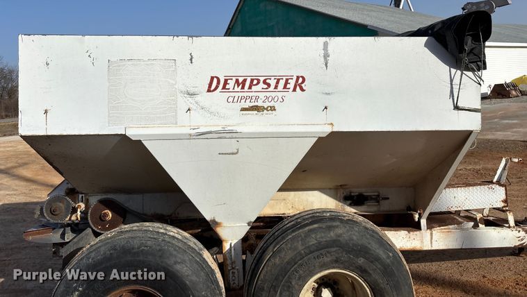 image for item FG0087 Dempster Clipper-200S spreader