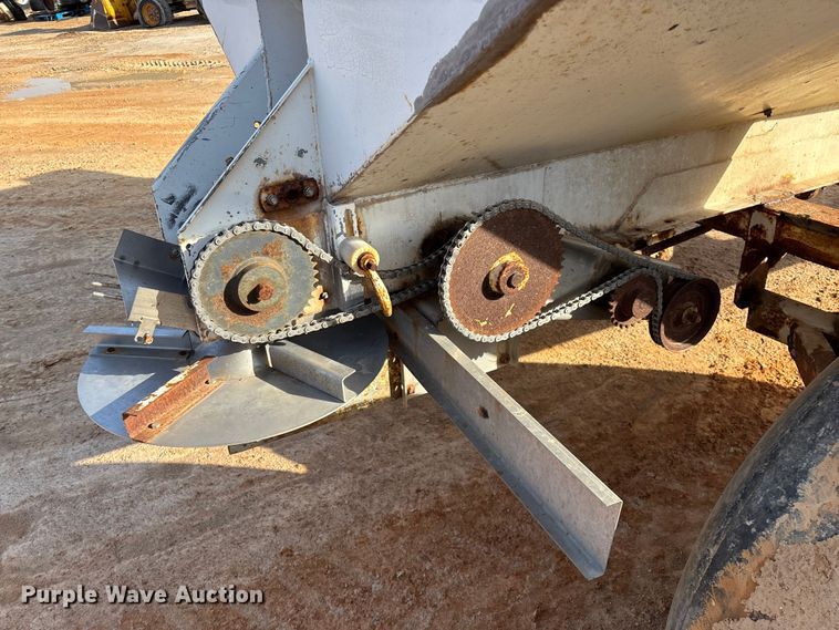 image for item FG0087 Dempster Clipper-200S spreader