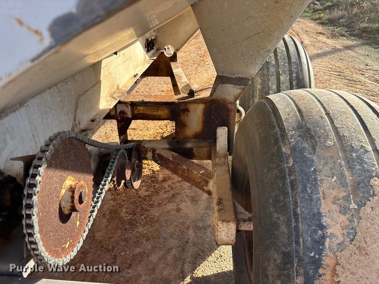 image for item FG0087 Dempster Clipper-200S spreader