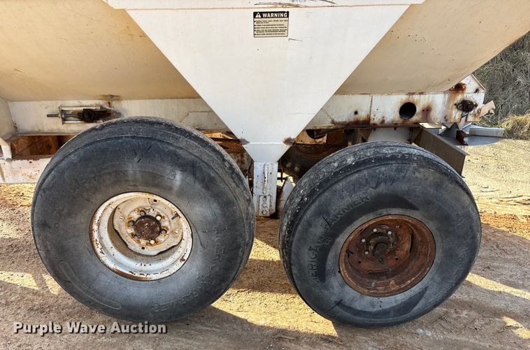 image for item FG0087 Dempster Clipper-200S spreader