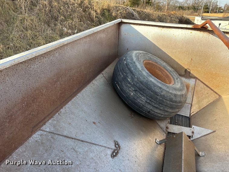 image for item FG0087 Dempster Clipper-200S spreader