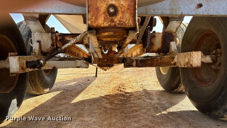 image for item FG0087 Dempster Clipper-200S spreader