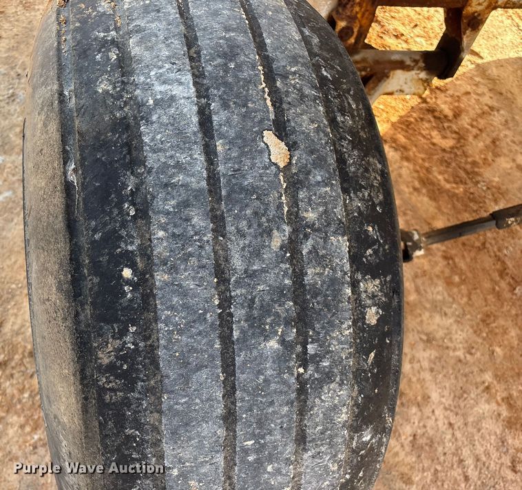 image for item FG0087 Dempster Clipper-200S spreader