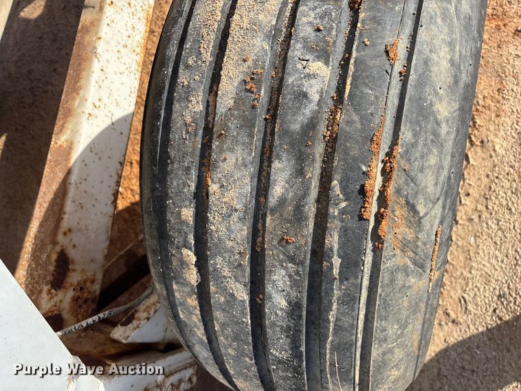 image for item FG0087 Dempster Clipper-200S spreader