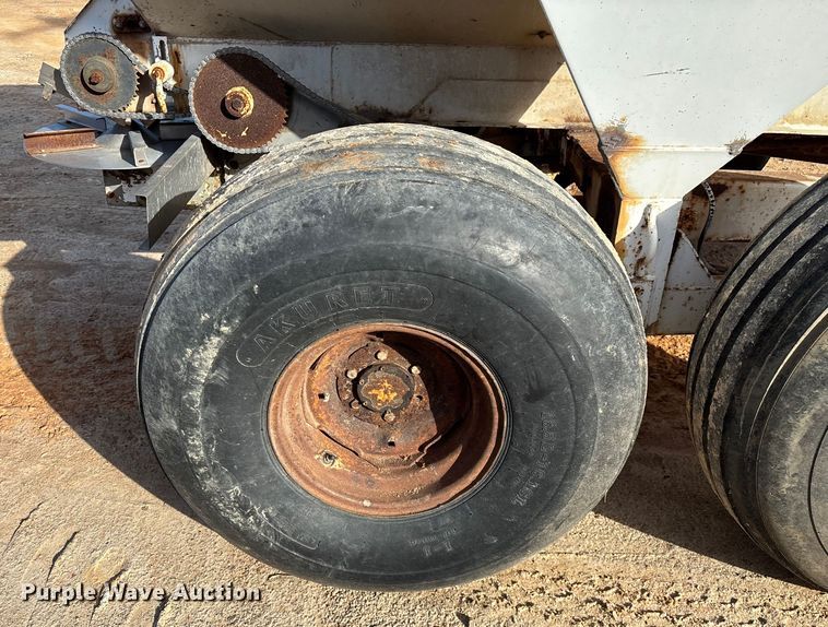 image for item FG0087 Dempster Clipper-200S spreader