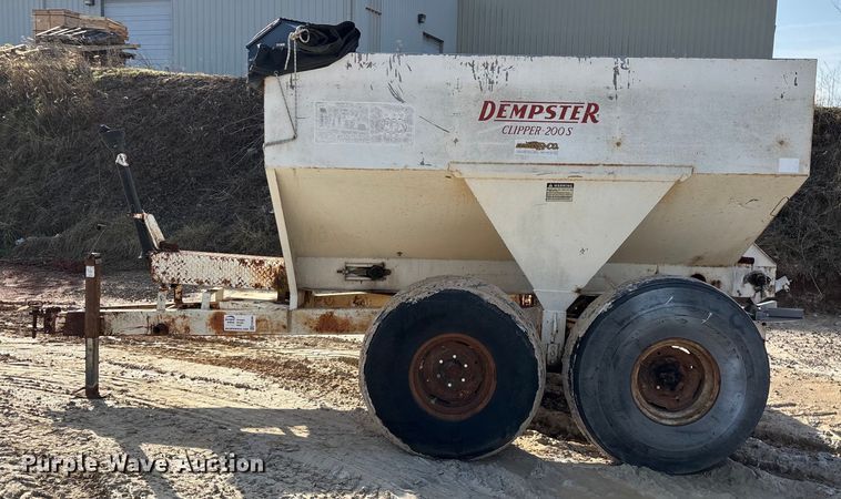 image for item FG0088 Dempster Clipper - 200S spreader