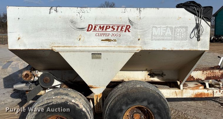 image for item FG0088 Dempster Clipper - 200S spreader