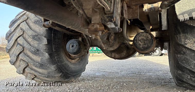 image for item FG0089 2002 International 8100 applicator truck