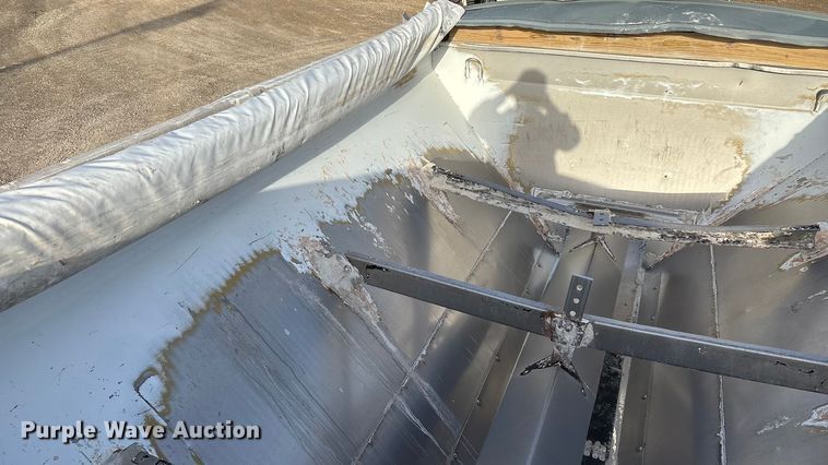 image for item FG0089 2002 International 8100 applicator truck