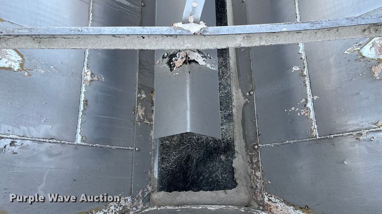 image for item FG0089 2002 International 8100 applicator truck