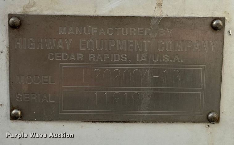 image for item FG0089 2002 International 8100 applicator truck