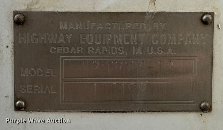 image for item FG0089 2002 International 8100 applicator truck