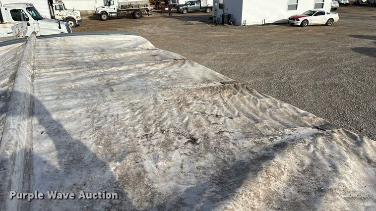 image for item FG0089 2002 International 8100 applicator truck