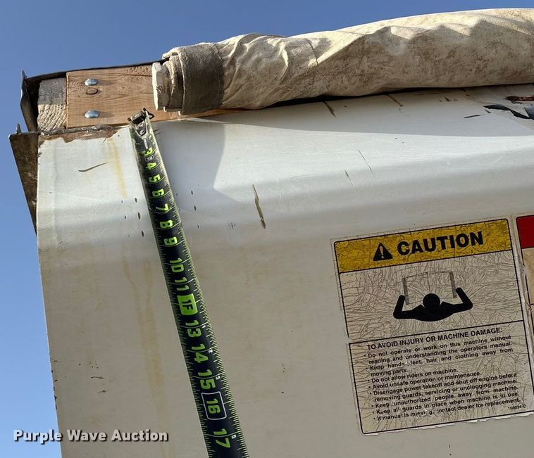 image for item FG0089 2002 International 8100 applicator truck