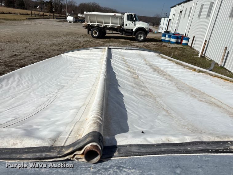 image for item FG0090 Warren applicator bed