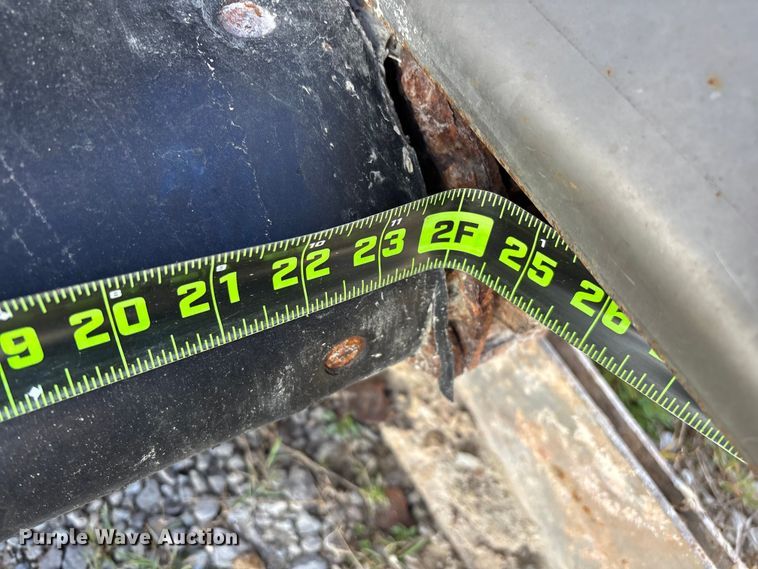 image for item FG0090 Warren applicator bed