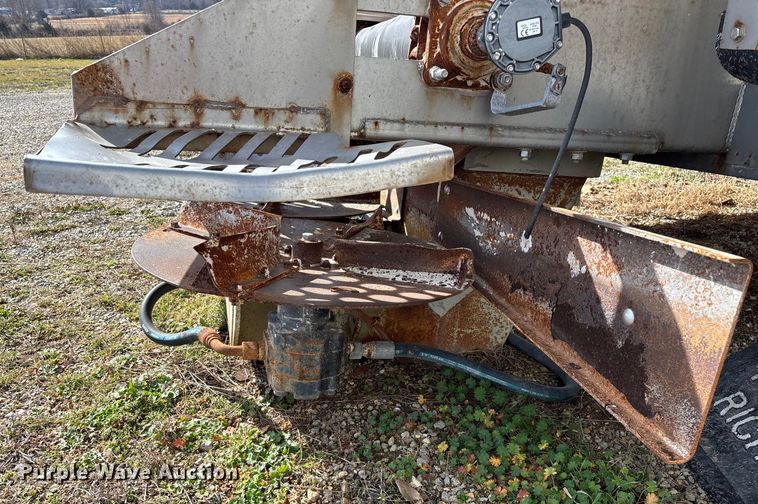 image for item FG0090 Warren applicator bed