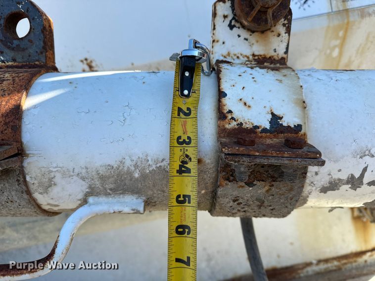 image for item FG2580 2002 Ford F-350 fertilizer delivery truck