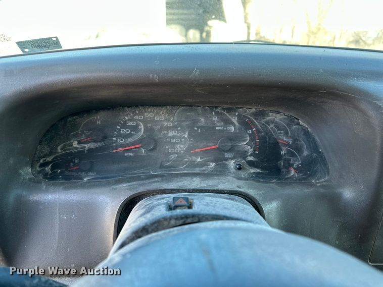 image for item FG2580 2002 Ford F-350 fertilizer delivery truck