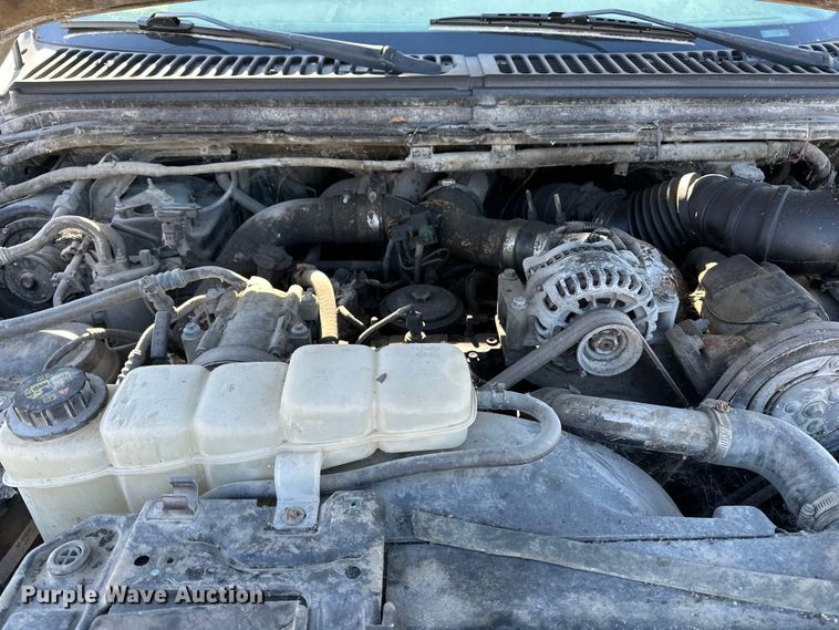 image for item FG2580 2002 Ford F-350 fertilizer delivery truck