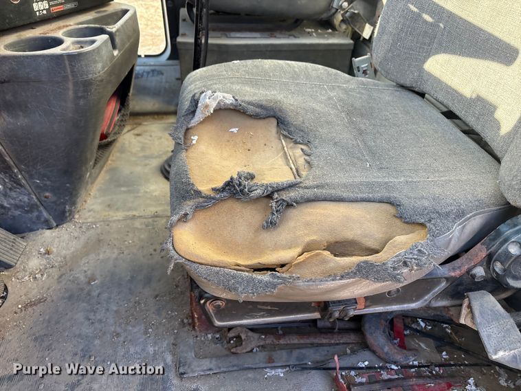 image for item FG2589 1999 International 9100 fertilizer delivery truck