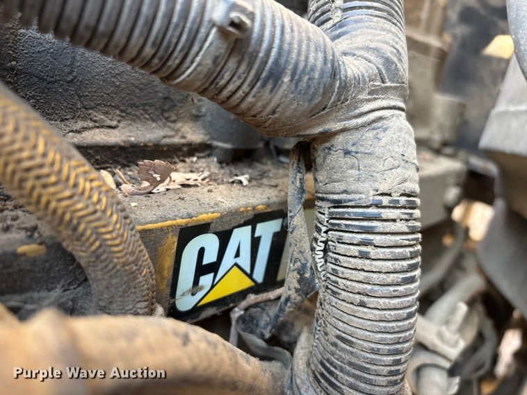 image for item FG2589 1999 International 9100 fertilizer delivery truck