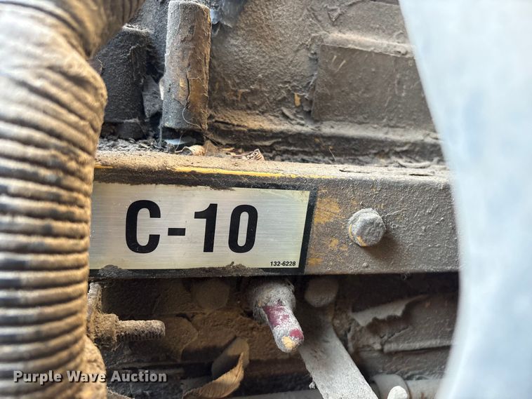 image for item FG2589 1999 International 9100 fertilizer delivery truck