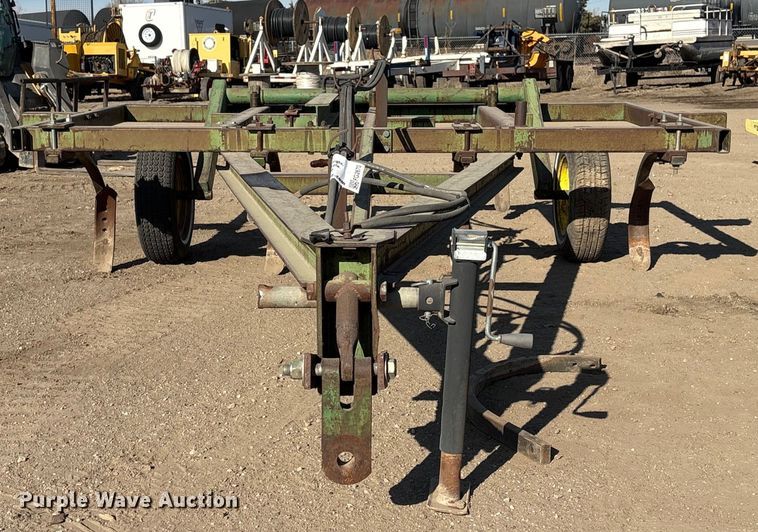 image for item FG2670 John Deere 1600 chisel