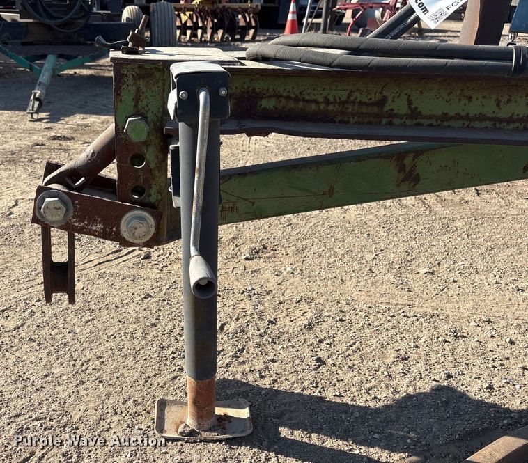 image for item FG2670 John Deere 1600 chisel