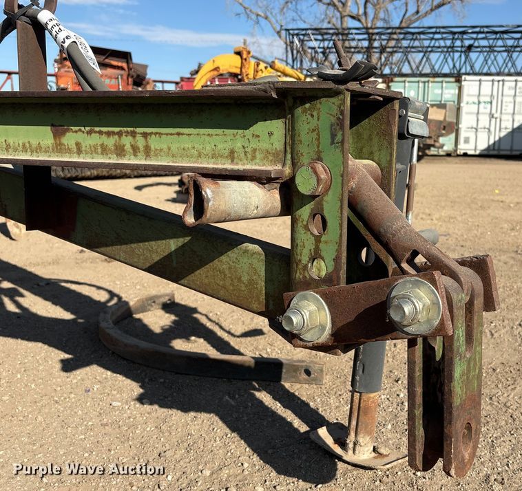 image for item FG2670 John Deere 1600 chisel