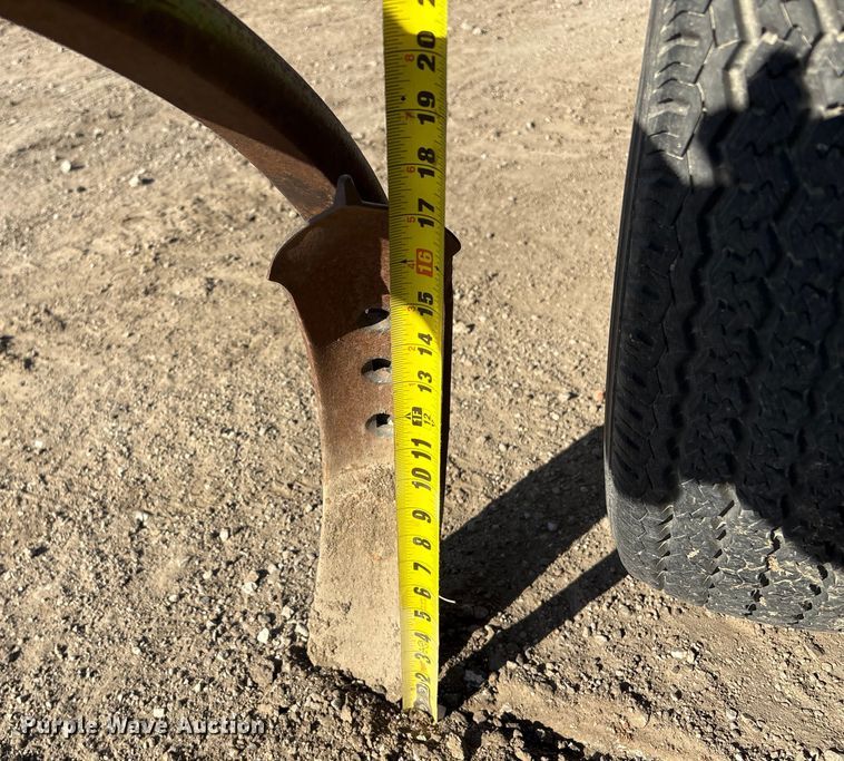 image for item FG2670 John Deere 1600 chisel