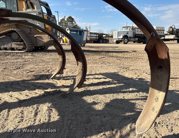 image for item FG2670 John Deere 1600 chisel