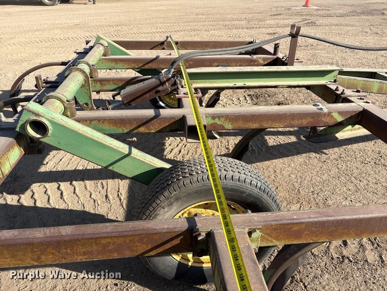 image for item FG2670 John Deere 1600 chisel