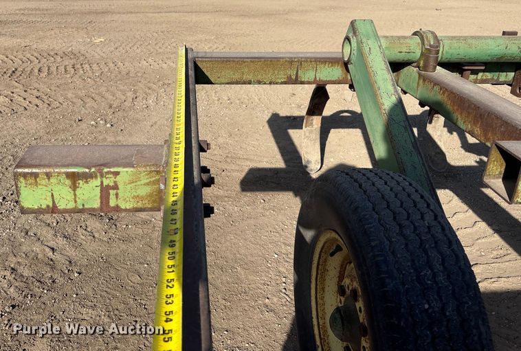 image for item FG2670 John Deere 1600 chisel