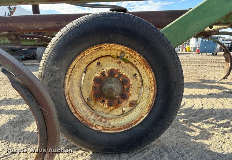 image for item FG2670 John Deere 1600 chisel