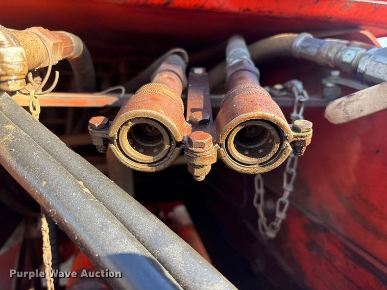 image for item FI0128 Case 2470 tractor