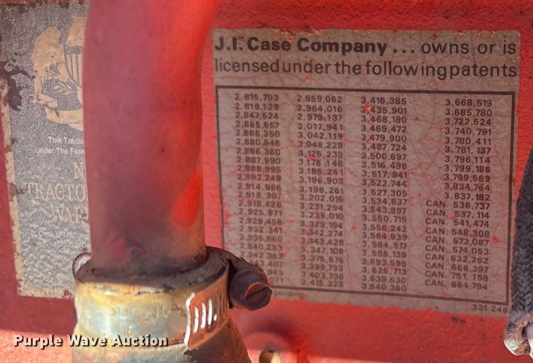 image for item FI0128 Case 2470 tractor