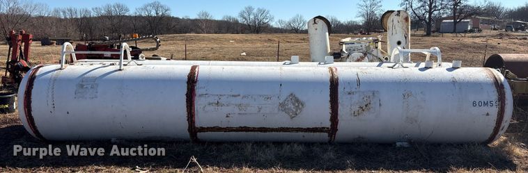 image for item FI0130 (2) anhydrous tanks