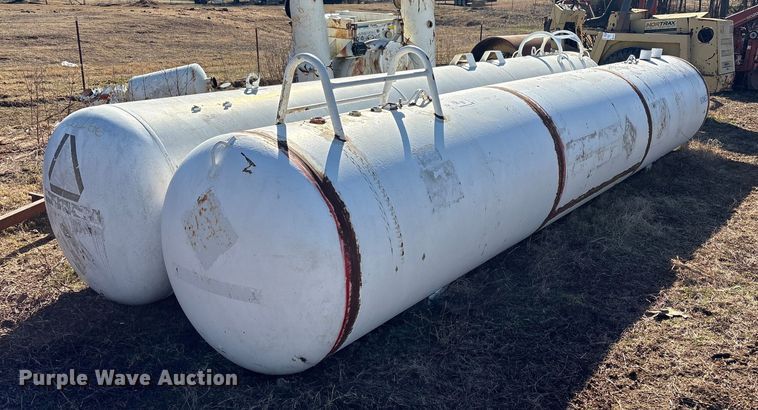 image for item FI0130 (2) anhydrous tanks