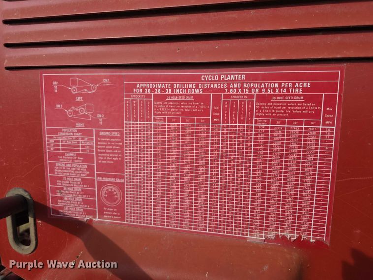 image for item FI0795 International Harvester 800 Cyclo Air air seeder