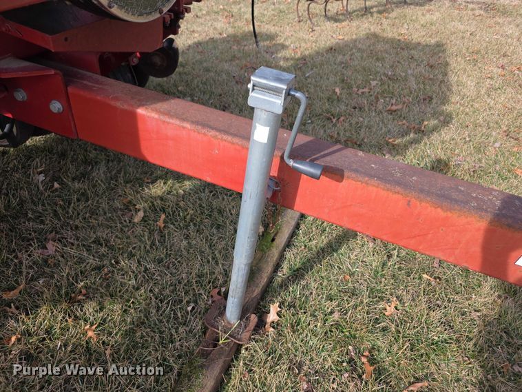 image for item FI0795 International Harvester 800 Cyclo Air air seeder