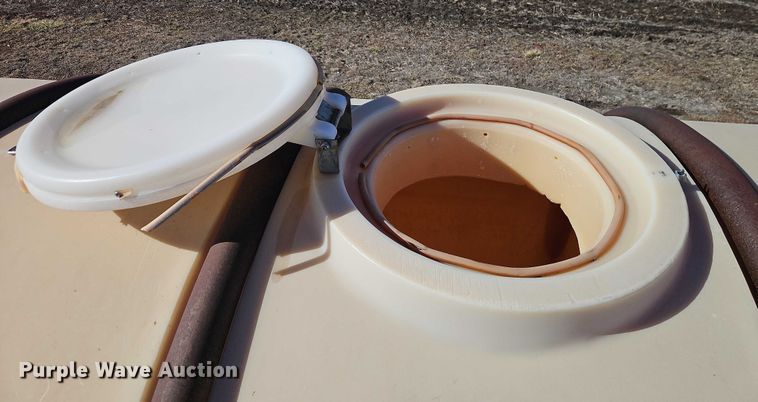 image for item FN5565 1990 International 9400 flatbed truck