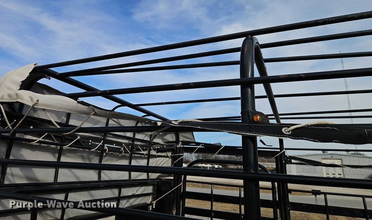 image for item FN5567 2016 Gooseneck Trailer Mfg. Co, Inc. 16-40'x7' A8A1 livestock trailer