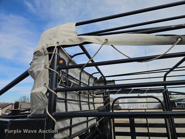 image for item FN5567 2016 Gooseneck Trailer Mfg. Co, Inc. 16-40'x7' A8A1 livestock trailer