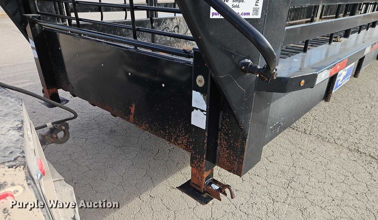 image for item FN5567 2016 Gooseneck Trailer Mfg. Co, Inc. 16-40'x7' A8A1 livestock trailer