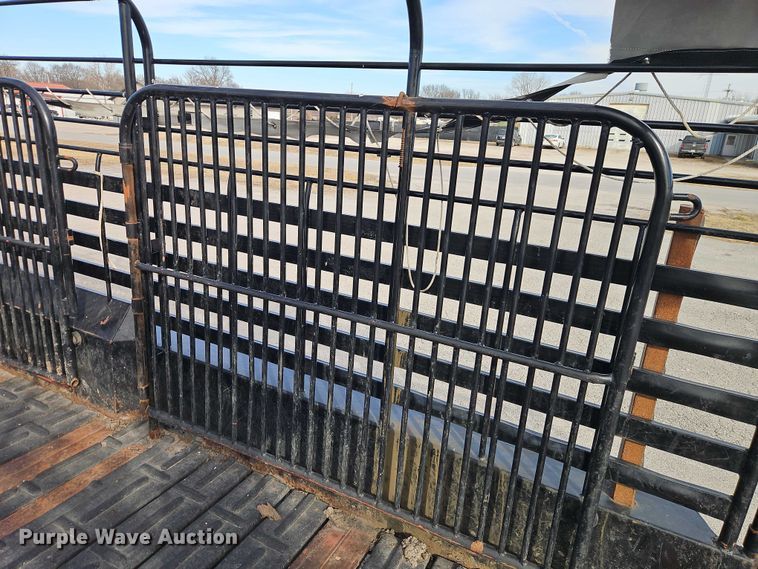 image for item FN5567 2016 Gooseneck Trailer Mfg. Co, Inc. 16-40'x7' A8A1 livestock trailer