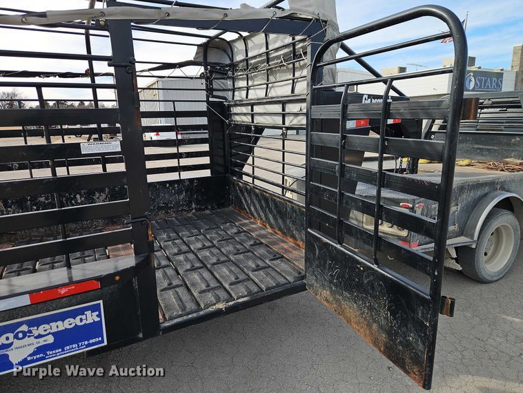 image for item FN5567 2016 Gooseneck Trailer Mfg. Co, Inc. 16-40'x7' A8A1 livestock trailer