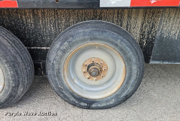 image for item FN5567 2016 Gooseneck Trailer Mfg. Co, Inc. 16-40'x7' A8A1 livestock trailer