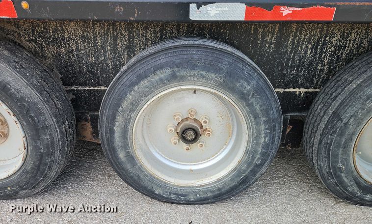 image for item FN5567 2016 Gooseneck Trailer Mfg. Co, Inc. 16-40'x7' A8A1 livestock trailer